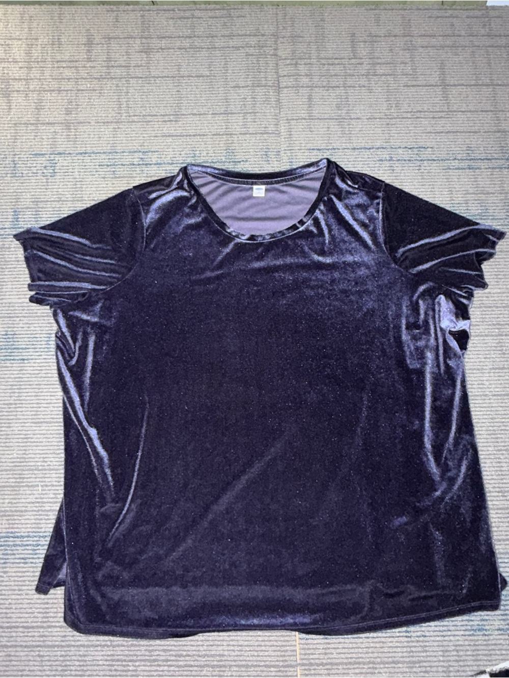 Old Navy Velvet Short-Sleeve Top in Navy